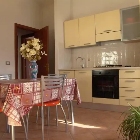 Stella Del Mar - No. 10 Apartment