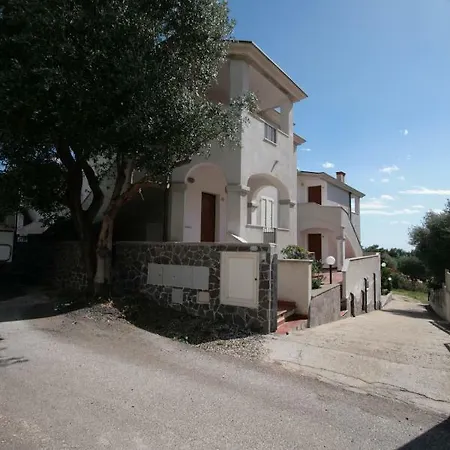Stella Del Mar - No. 10 Apartment *